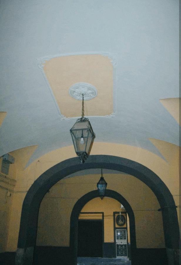 Piccola Maison Nel Centro Di Napoli Zewnętrze zdjęcie